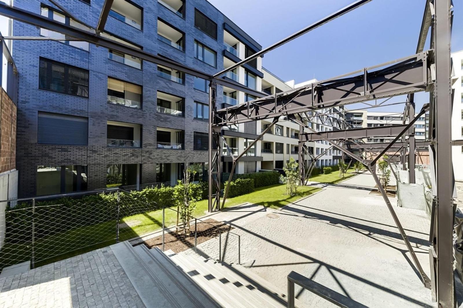 Holesovice Delight: Modern Comfort With A Twist In Prague 7 Exteriör bild