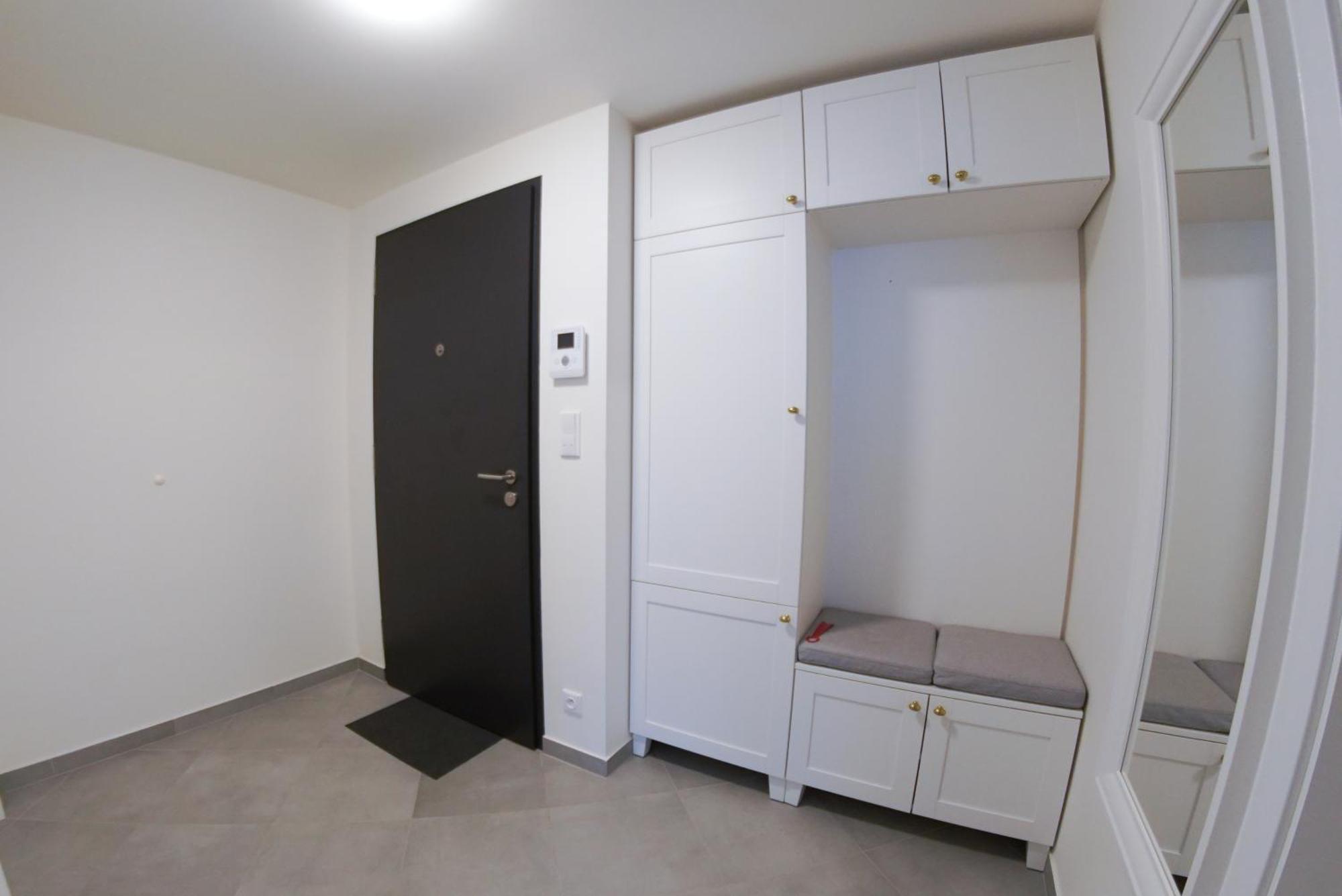 Holesovice Delight: Modern Comfort With A Twist In Prague 7 Exteriör bild