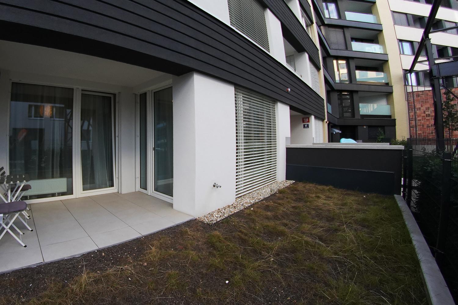 Holesovice Delight: Modern Comfort With A Twist In Prague 7 Exteriör bild